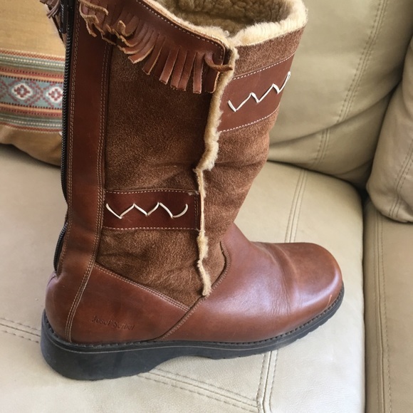 Gorgeous handcrafted leather boots - Picture 2 of 11